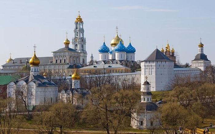 Троице-Сергиев монастырь в XIV-XV веках